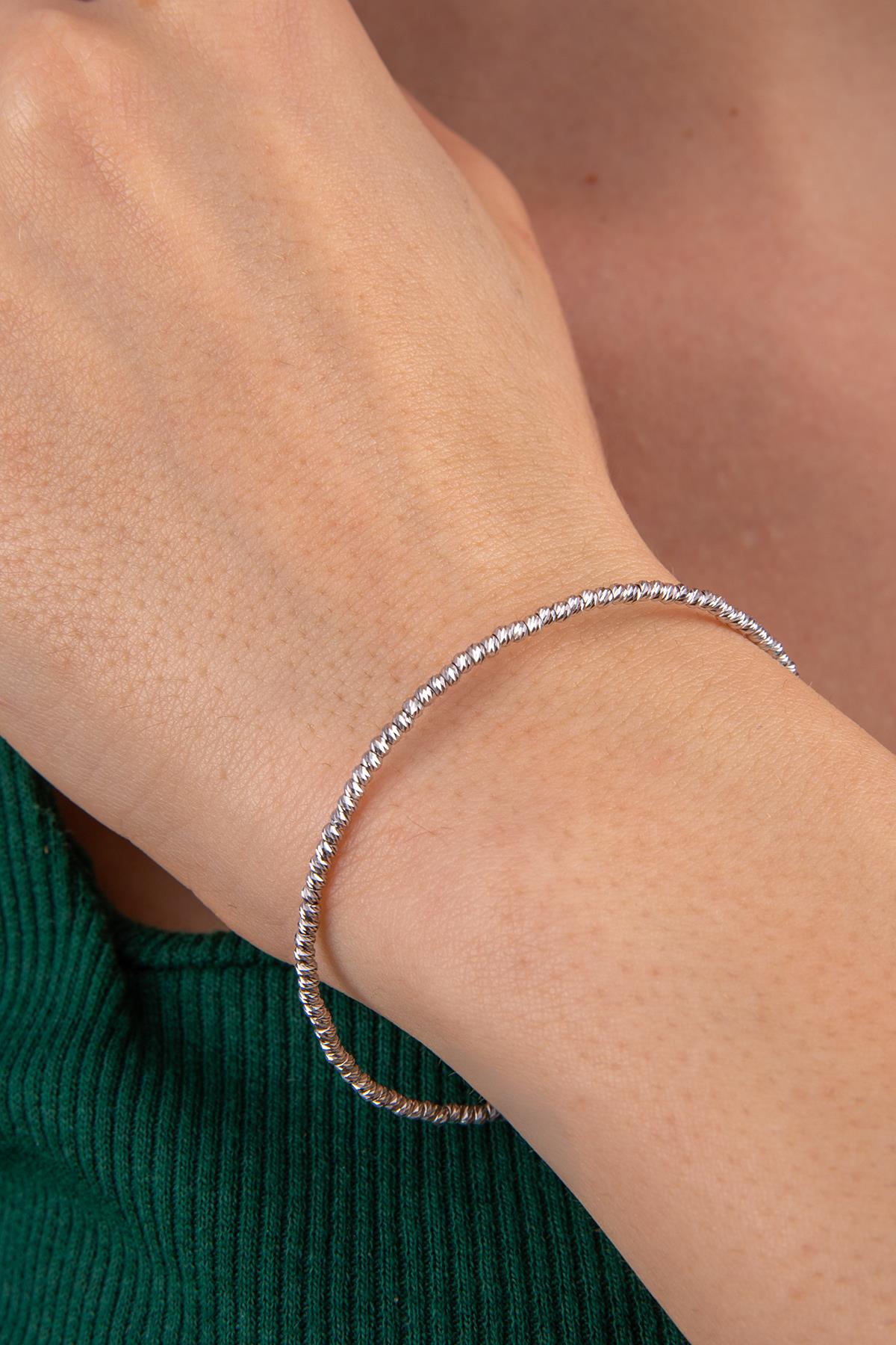 14ct Gold 1 Row Dorica Cuff Bracelet-4