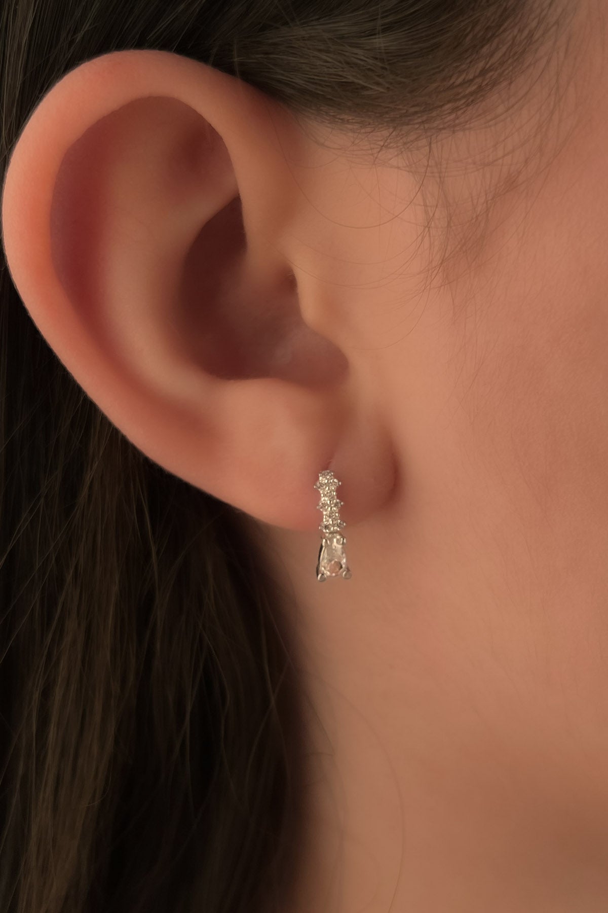 Orecchini pendenti a forma di pietra a goccia in oro bianco da 14 ct-3