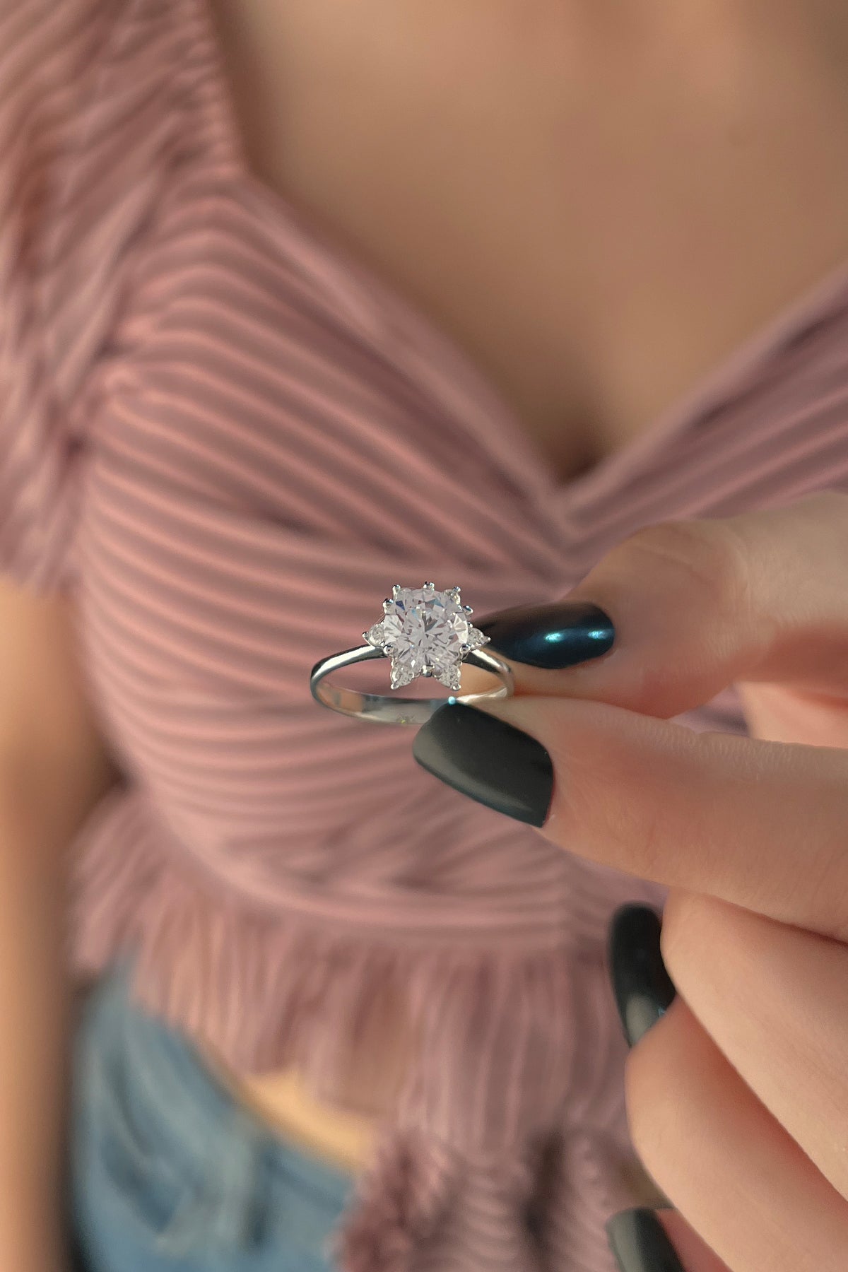 Anello con rosa di loto in oro bianco da 14 ct 2-2
