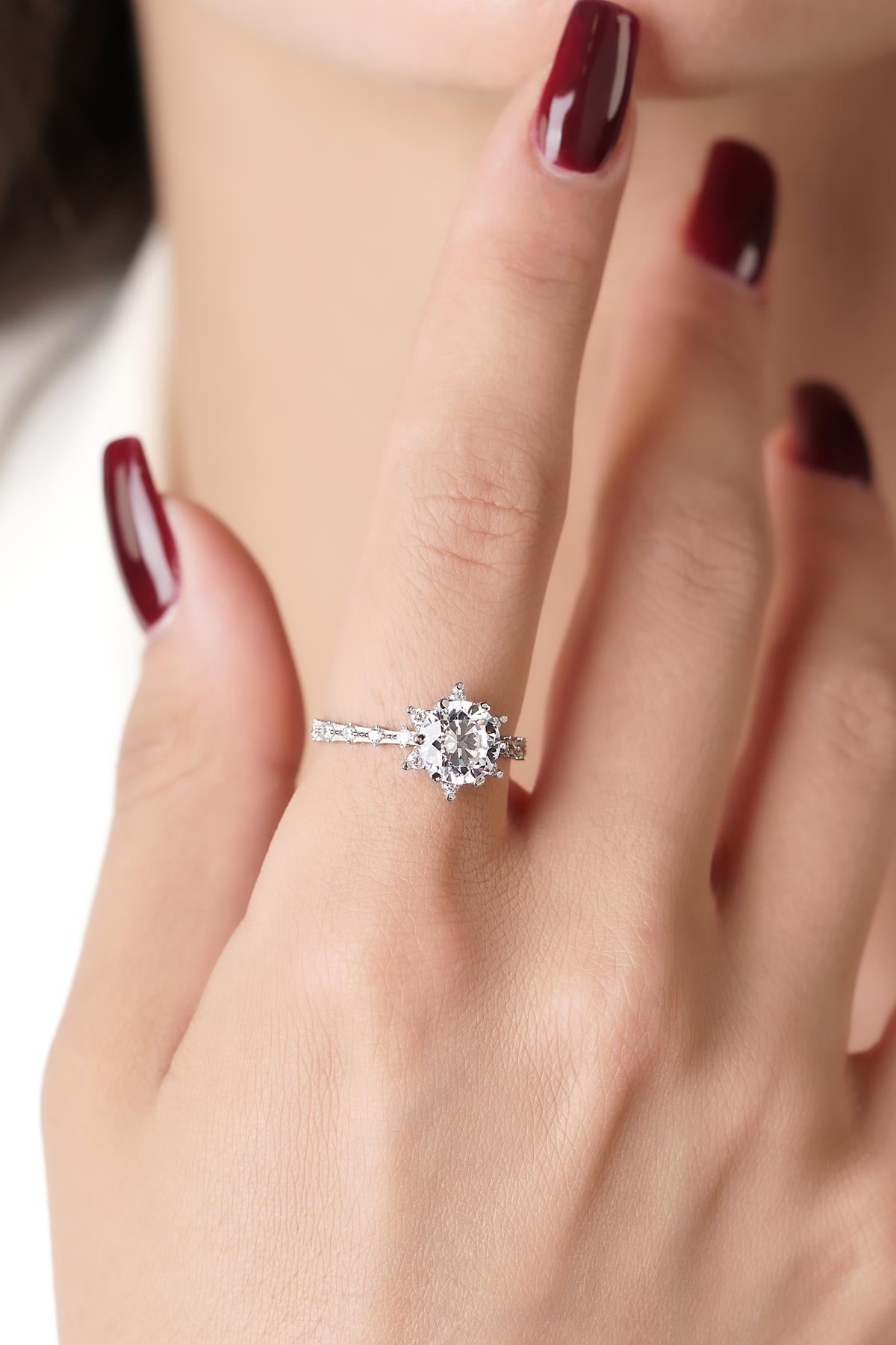 Anello con rosa di loto in oro bianco da 14 ct-4