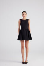 Mini abito con gonna a pieghe nera Alena-2