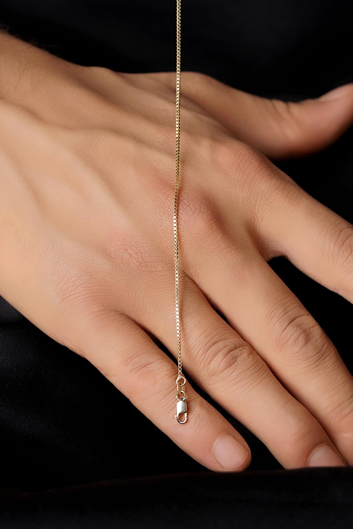 Men's 14ct Gold Dainty Box Chain Bracelet-3